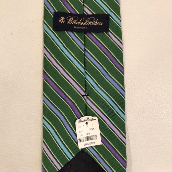 Brooks Brothers Tie - Picture 2 of 2